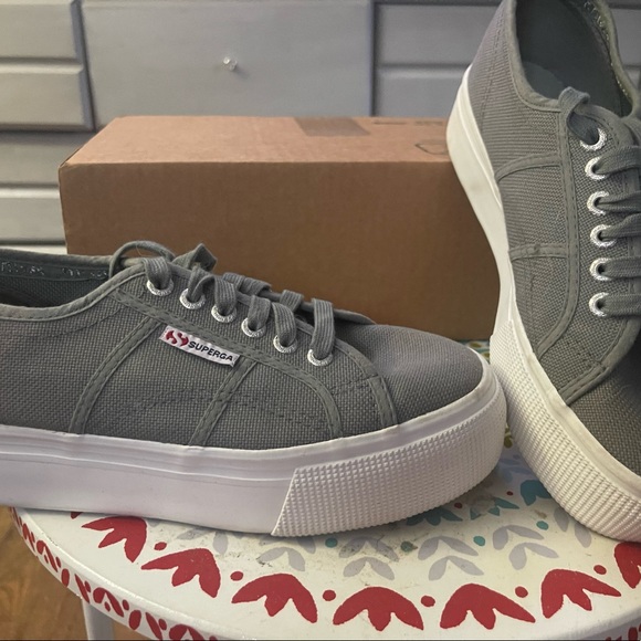 Superga COTU 2790 Platform Sneaker Womens’s Gray Sage with Box from LLBean - Picture 5 of 11